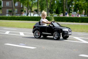 Pojazd elektryczny, na akumulator AUDI Q7  na licencji - CZARNY